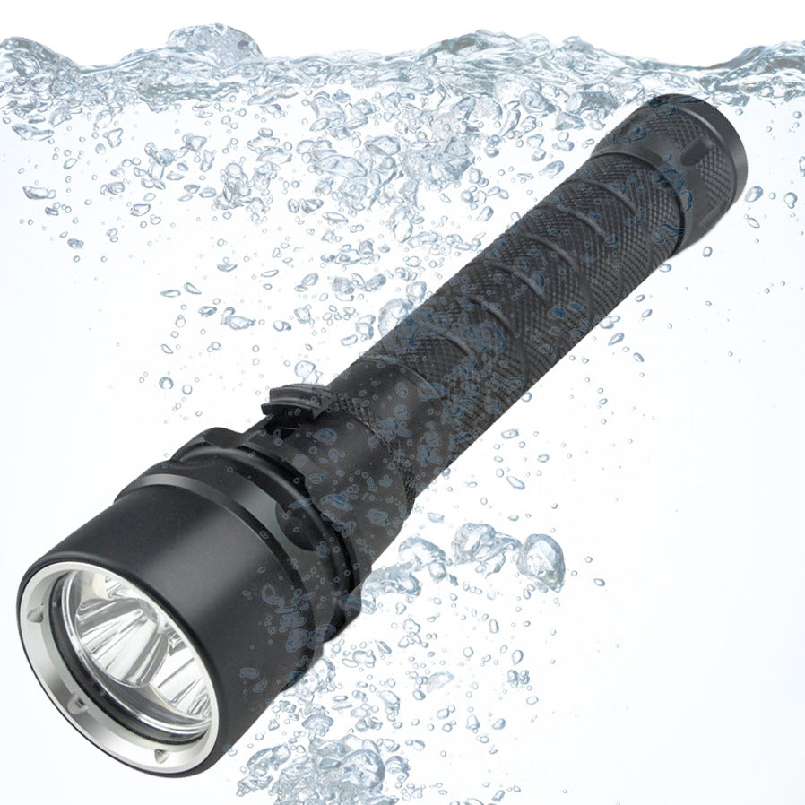 ARechargeable deep-diving flashlight