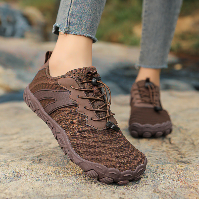 Breathable And Lightweight Outdoor Hiking Shoes